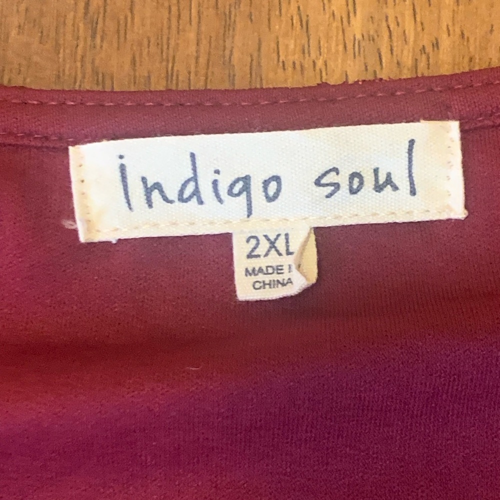 Indigo Soul Top 2XL Burgundy Shark bite Tunic Lined Lace Overlay 3/4 Lace Sleeve - Picture 2 of 9
